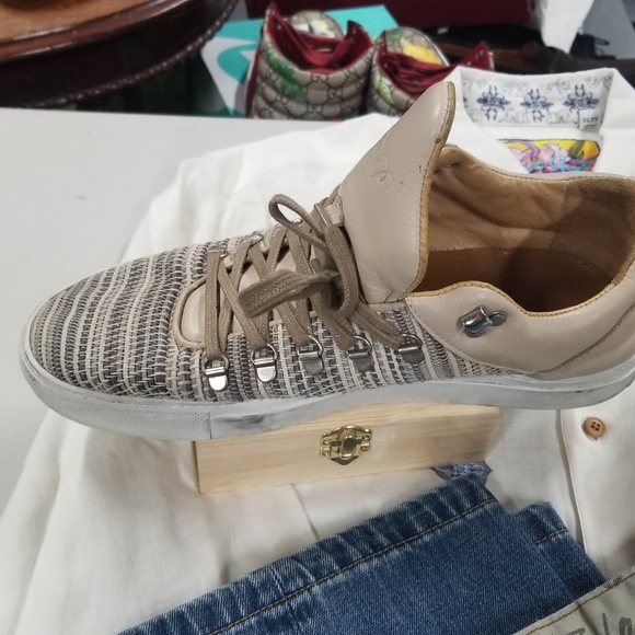 Shoes and Fits. - Picture 7 of 8